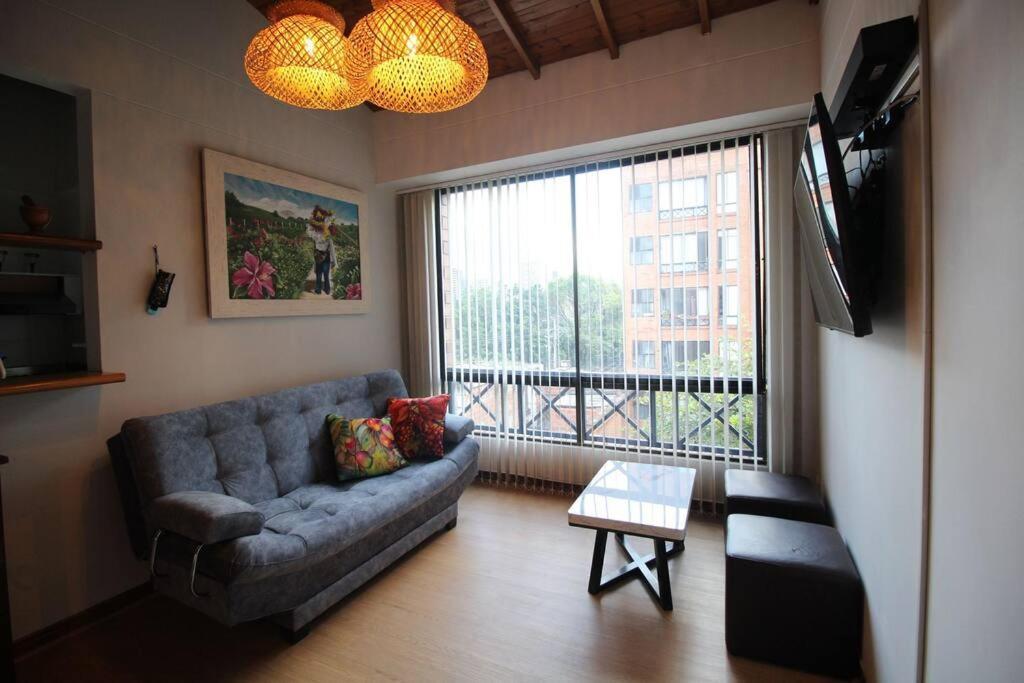 Apartamento Comodo En El Poblado Medellín Exterior foto
