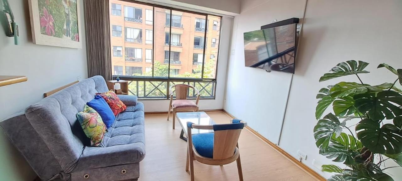 Apartamento Comodo En El Poblado Medellín Exterior foto